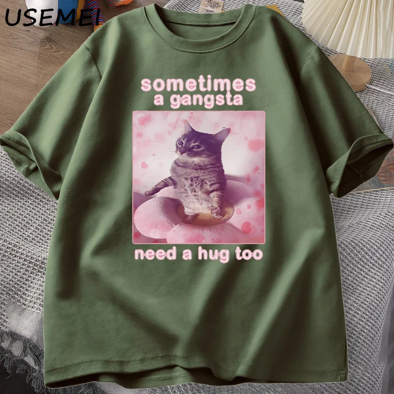 “Unisex Funny Cat Meme Tee – ‘Gangsta Needs a Hug’”