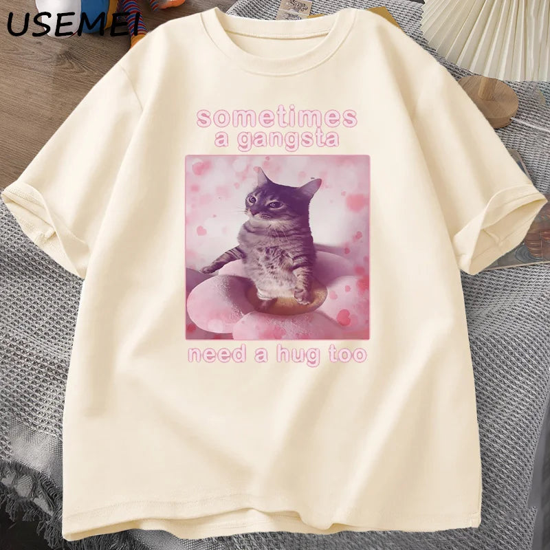 “Unisex Funny Cat Meme Tee – ‘Gangsta Needs a Hug’”