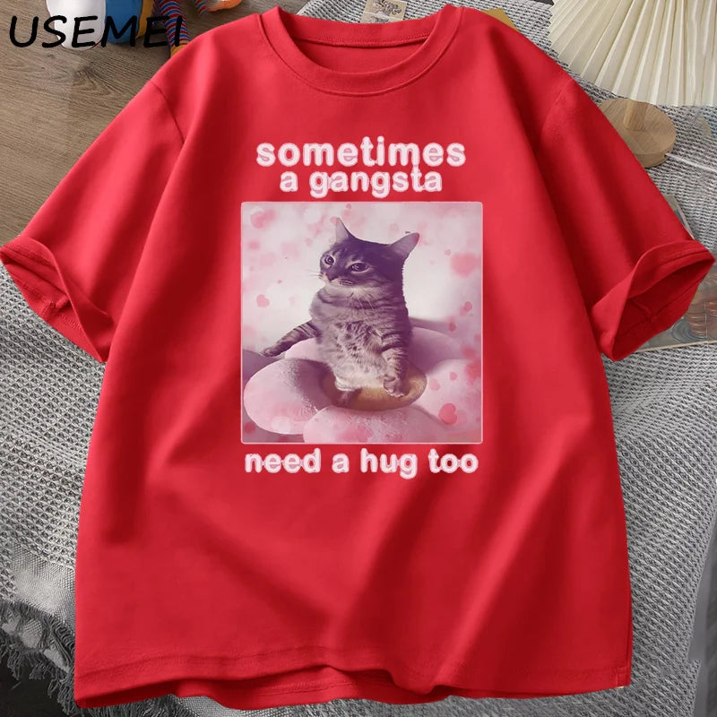 “Unisex Funny Cat Meme Tee – ‘Gangsta Needs a Hug’”