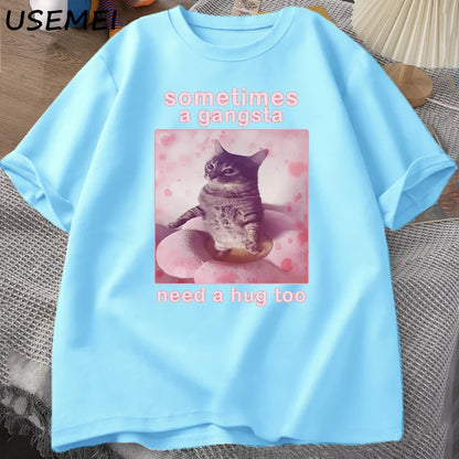 “Unisex Funny Cat Meme Tee – ‘Gangsta Needs a Hug’”